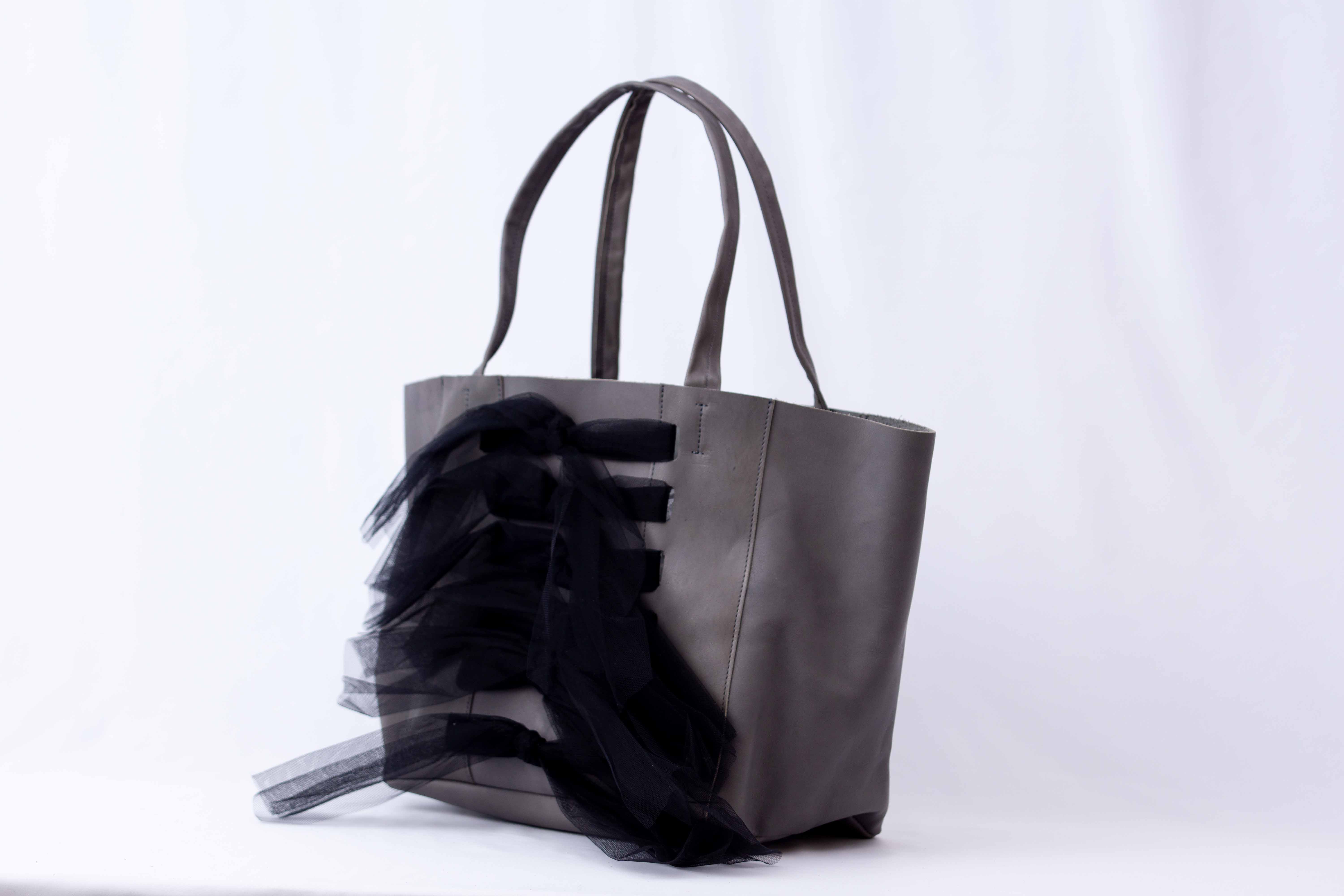 チューリーレザートートL