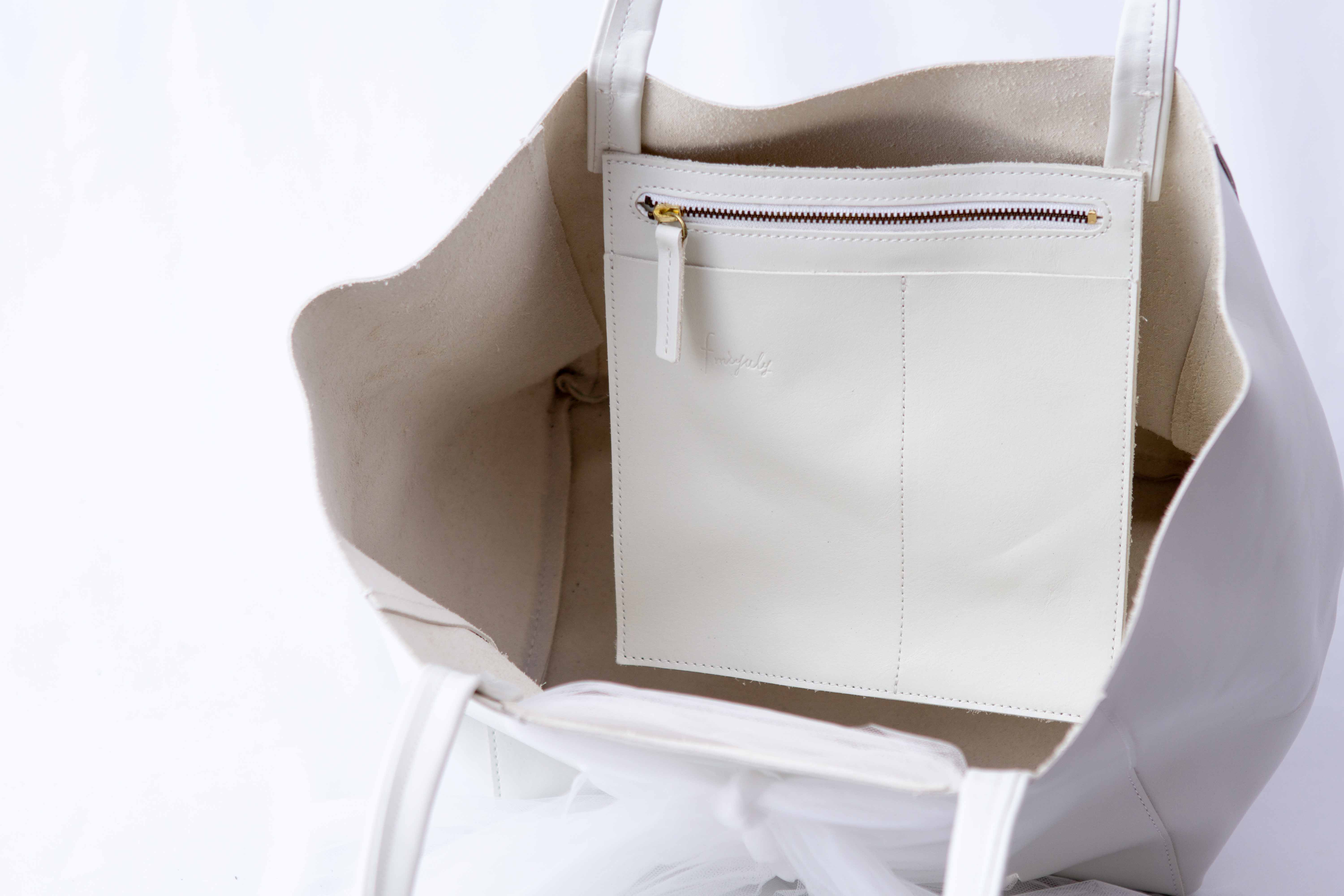 チューリーレザートートL