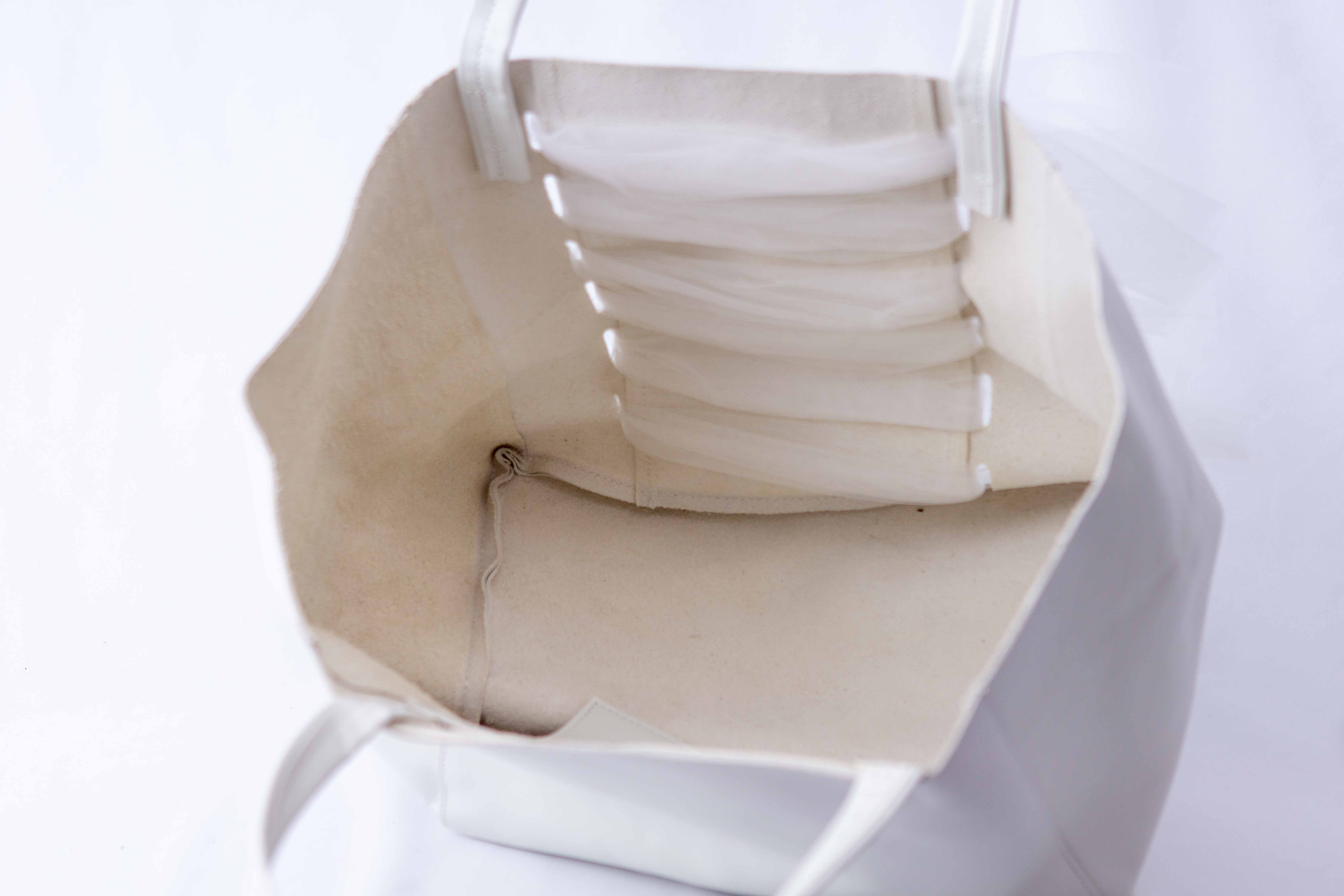 チューリーレザートートL