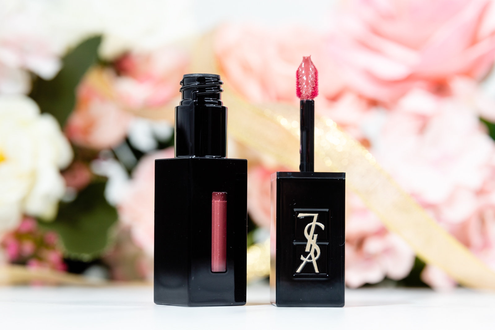 イヴ・サンローラン　ルージュ ピュールクチュール ヴェルニ ヴィニルクリーム