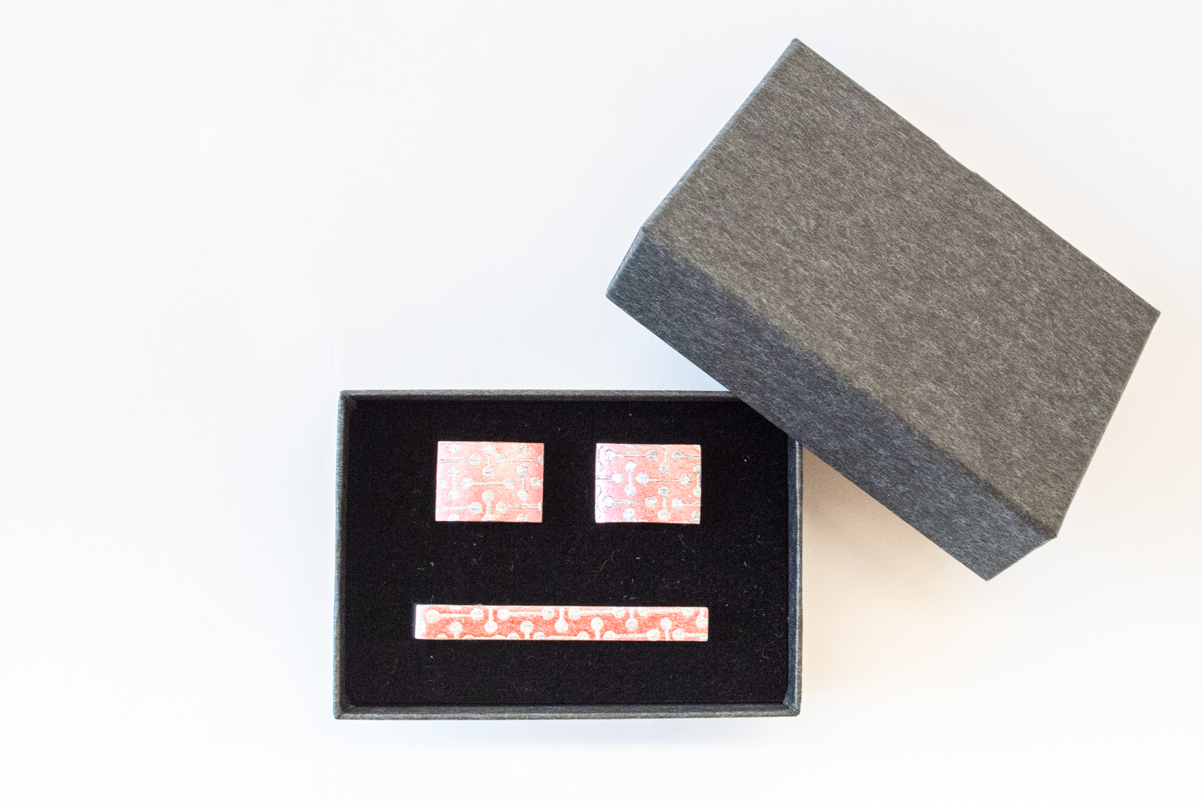 ネクタイピン・カフス