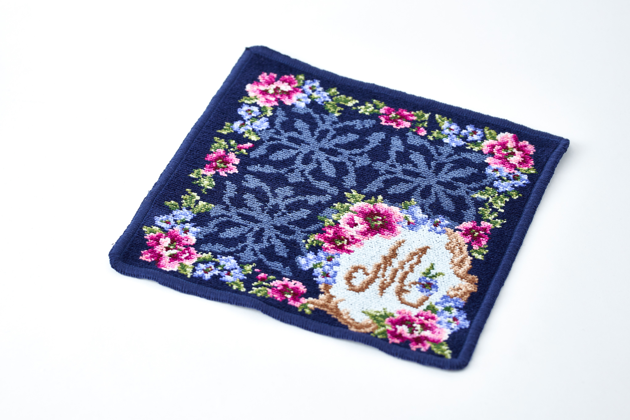 【タンプ限定】ソラプリザーブドフラワー＆花文字刺繍イニシャルハンカチセット