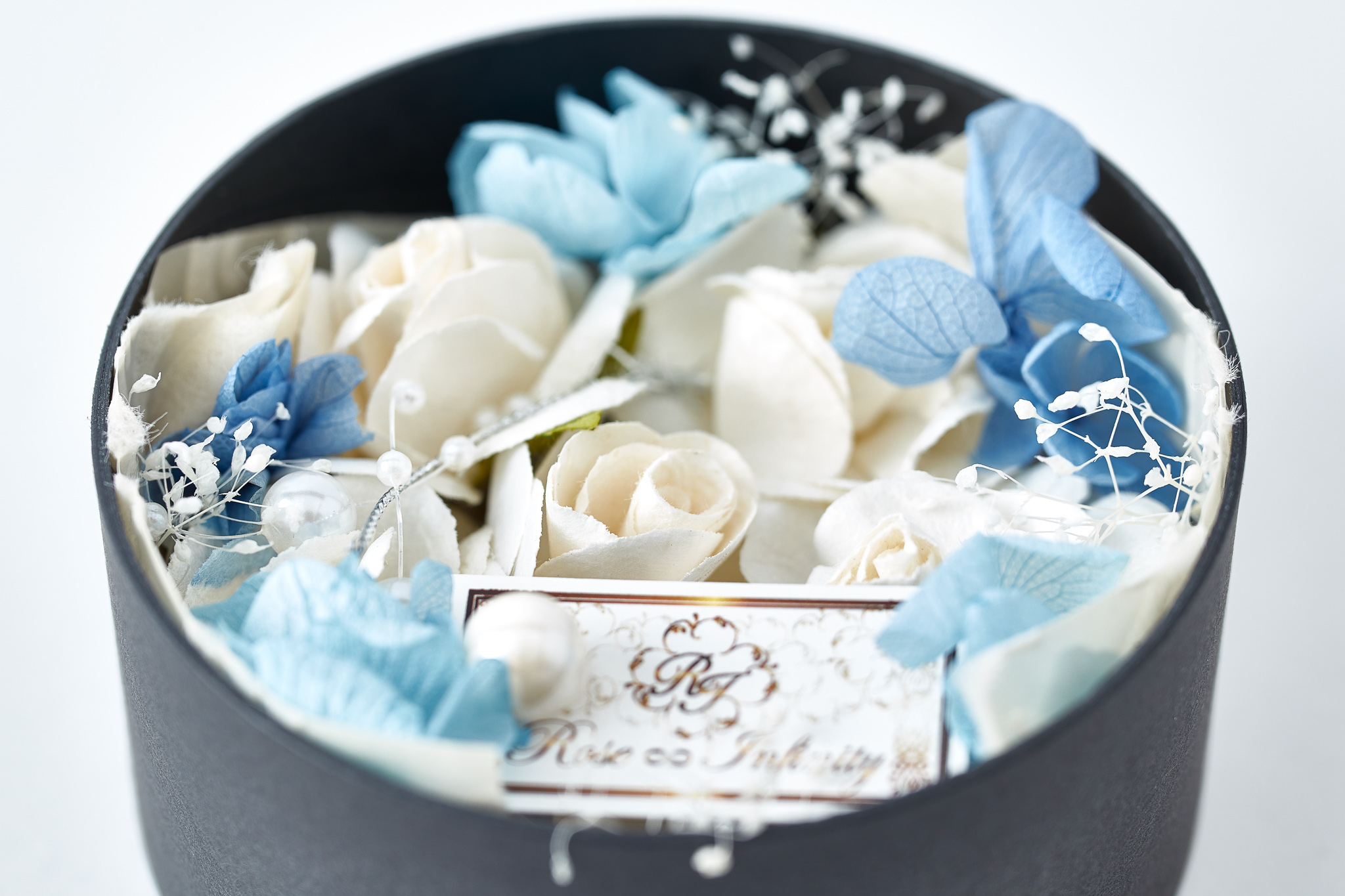 【タンプ限定】ソラプリザーブドフラワー＆花文字刺繍イニシャルハンカチセット