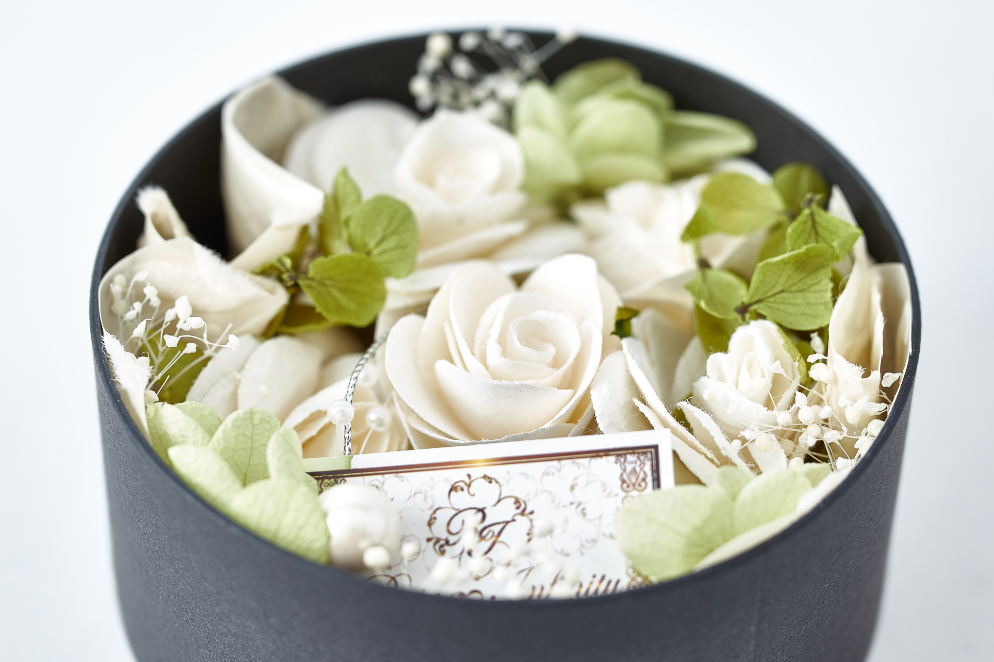 【タンプ限定】ソラプリザーブドフラワー＆花文字刺繍イニシャルハンカチセット