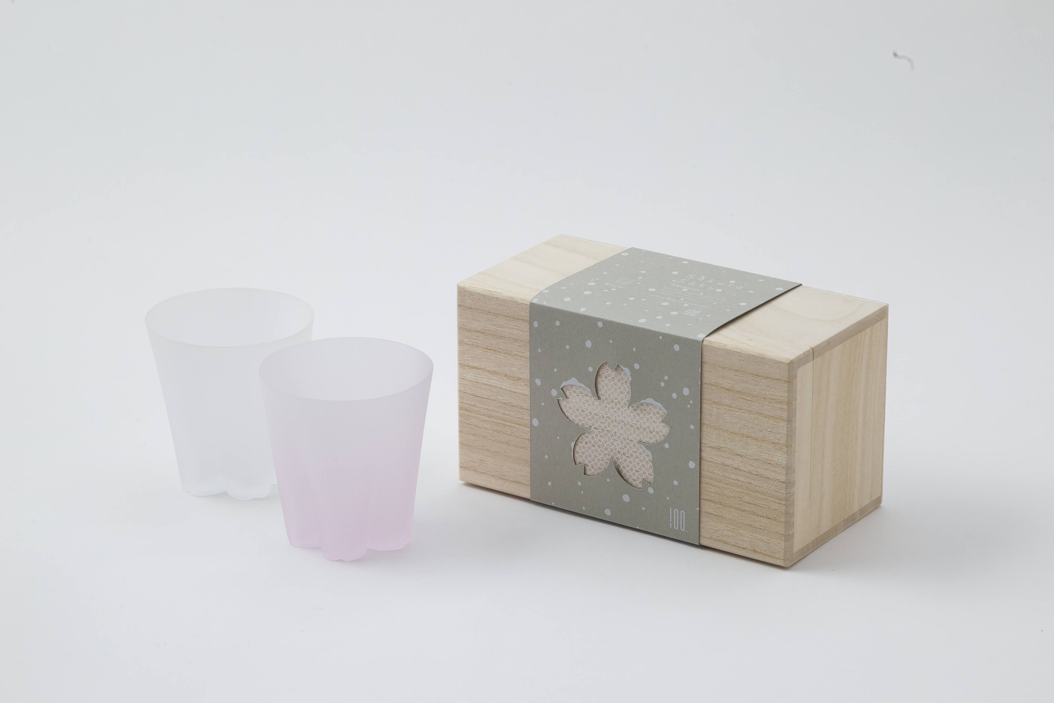 さくらさく雪桜　ロック紅白