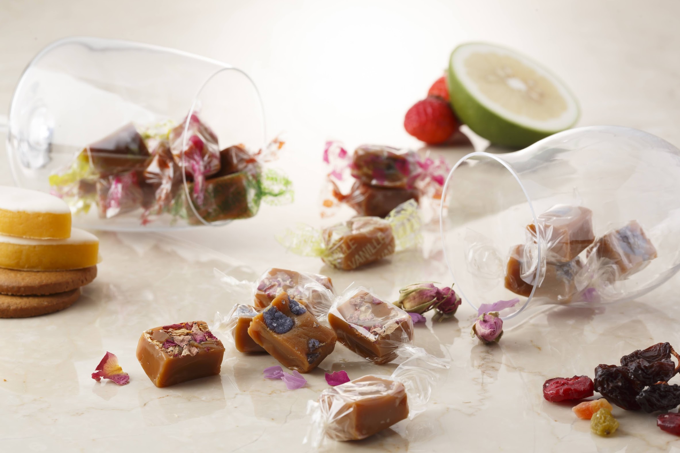 フランス直輸入 キャラメル 8粒 丸缶（ マリーアントワネット / エリザベート ）