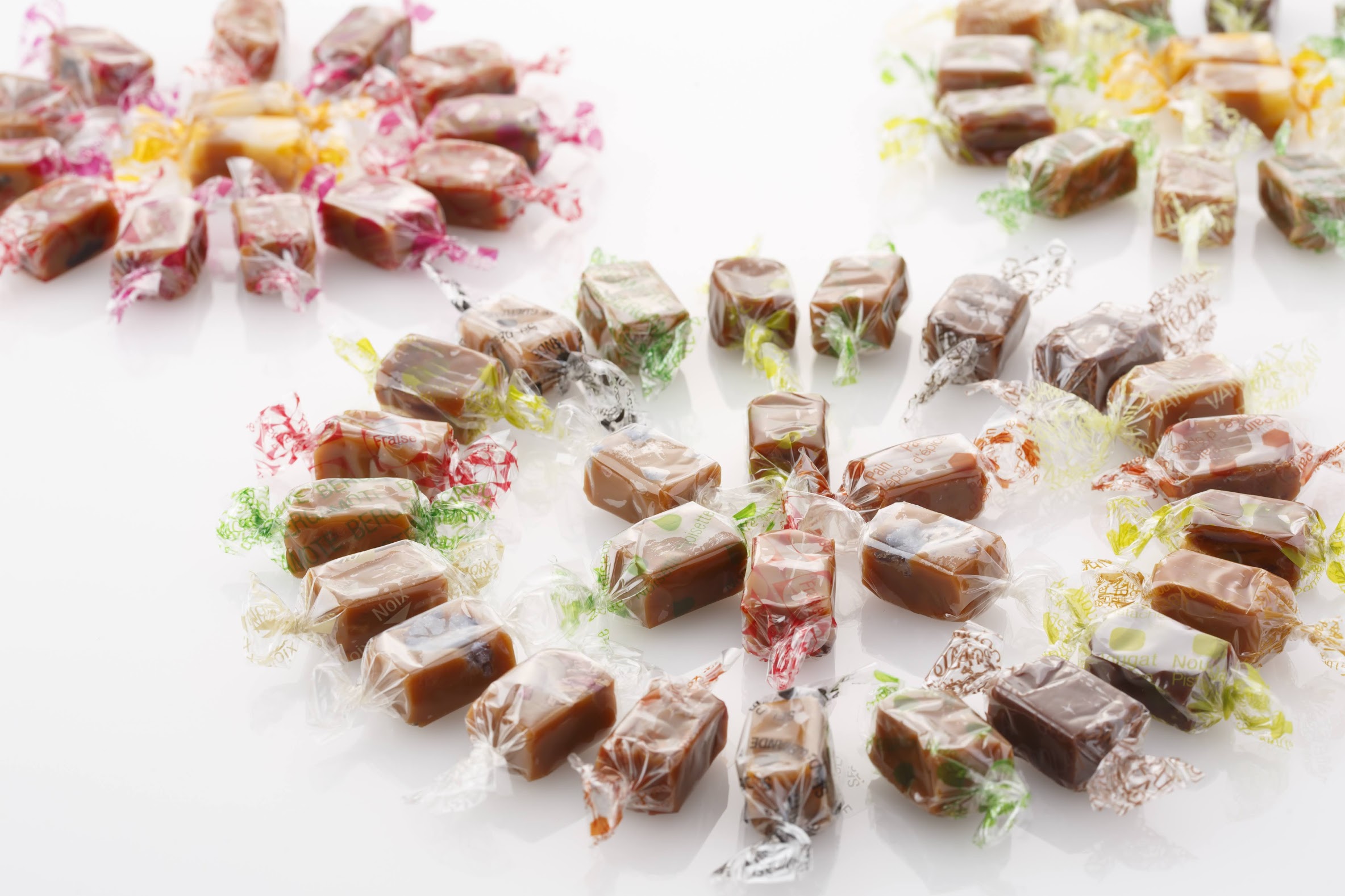 フランス直輸入 キャラメル 8粒 丸缶（ マリーアントワネット / エリザベート ）