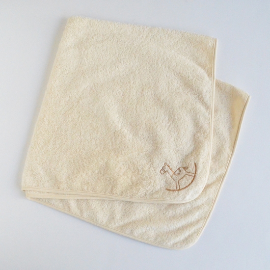 ベビー　木馬刺繍セット (おくるみ／靴下)