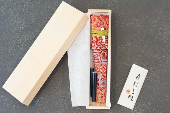 漆塗り携帯用筆ペン-花更紗柄筆ペンケース