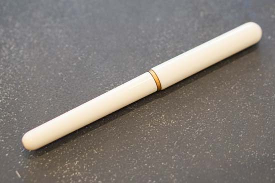 漆塗り携帯用筆ペン-花更紗柄筆ペンケース