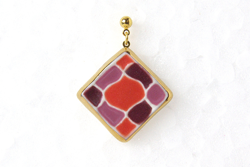 【ブランドBOX付き】もざいくらんたん　ピアス