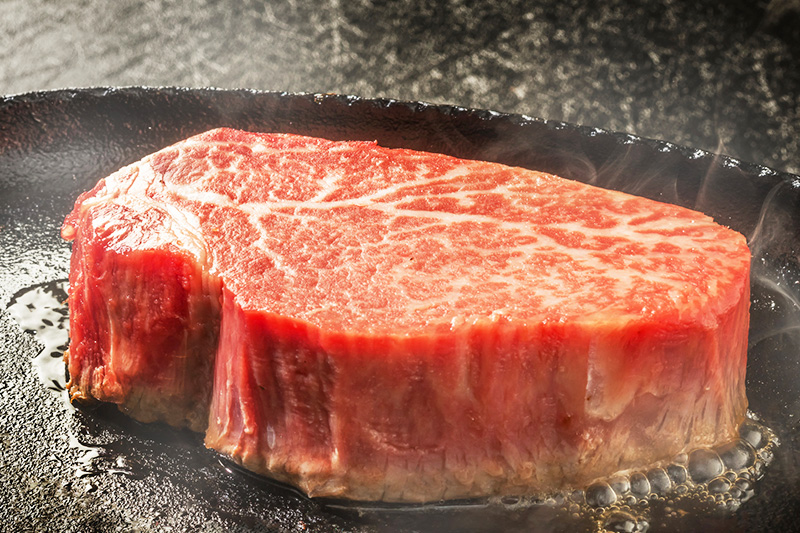 佐賀牛/宮崎牛 A5 極上シャトーブリアン 150ｇ 4枚