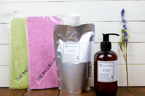 ハンドケア黒箱セット-ソープ、ソープリフィル、タオル×2