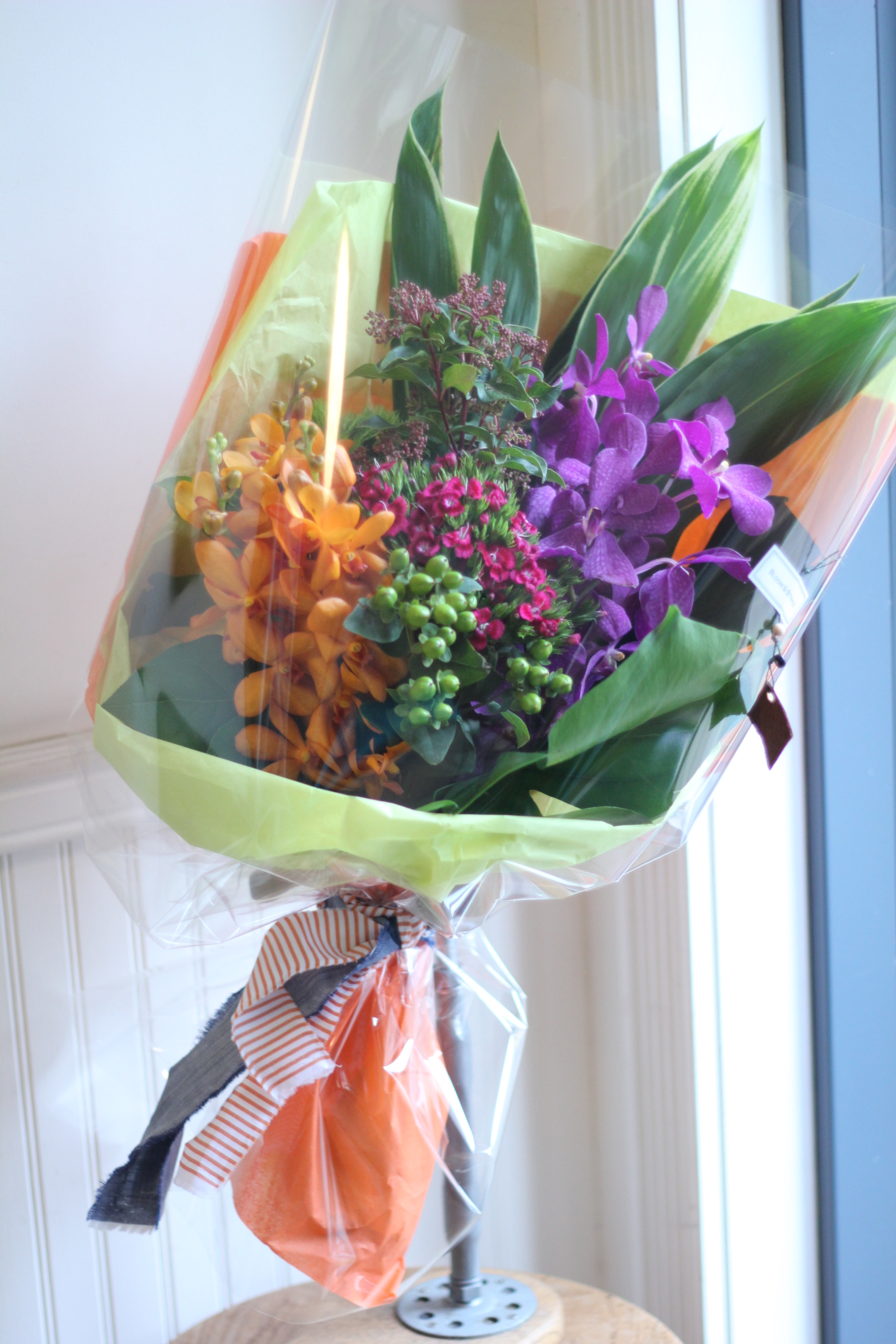 【季節の花束】クラッチブーケ7000