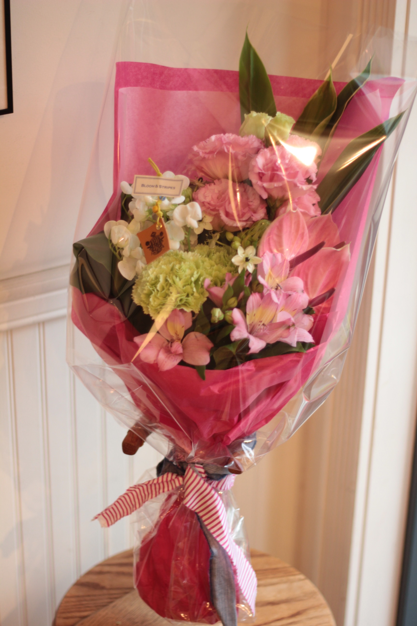 【季節の花束】クラッチブーケ7000