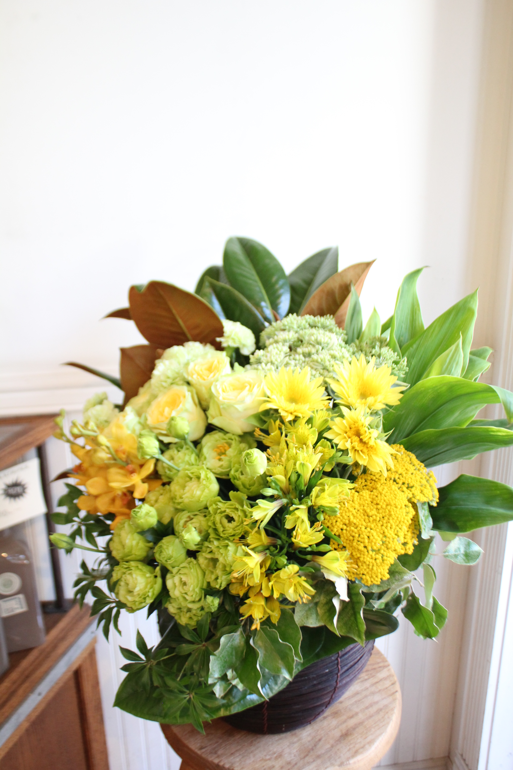 【季節のフラワーアレンジメント】ボールラウンド15000