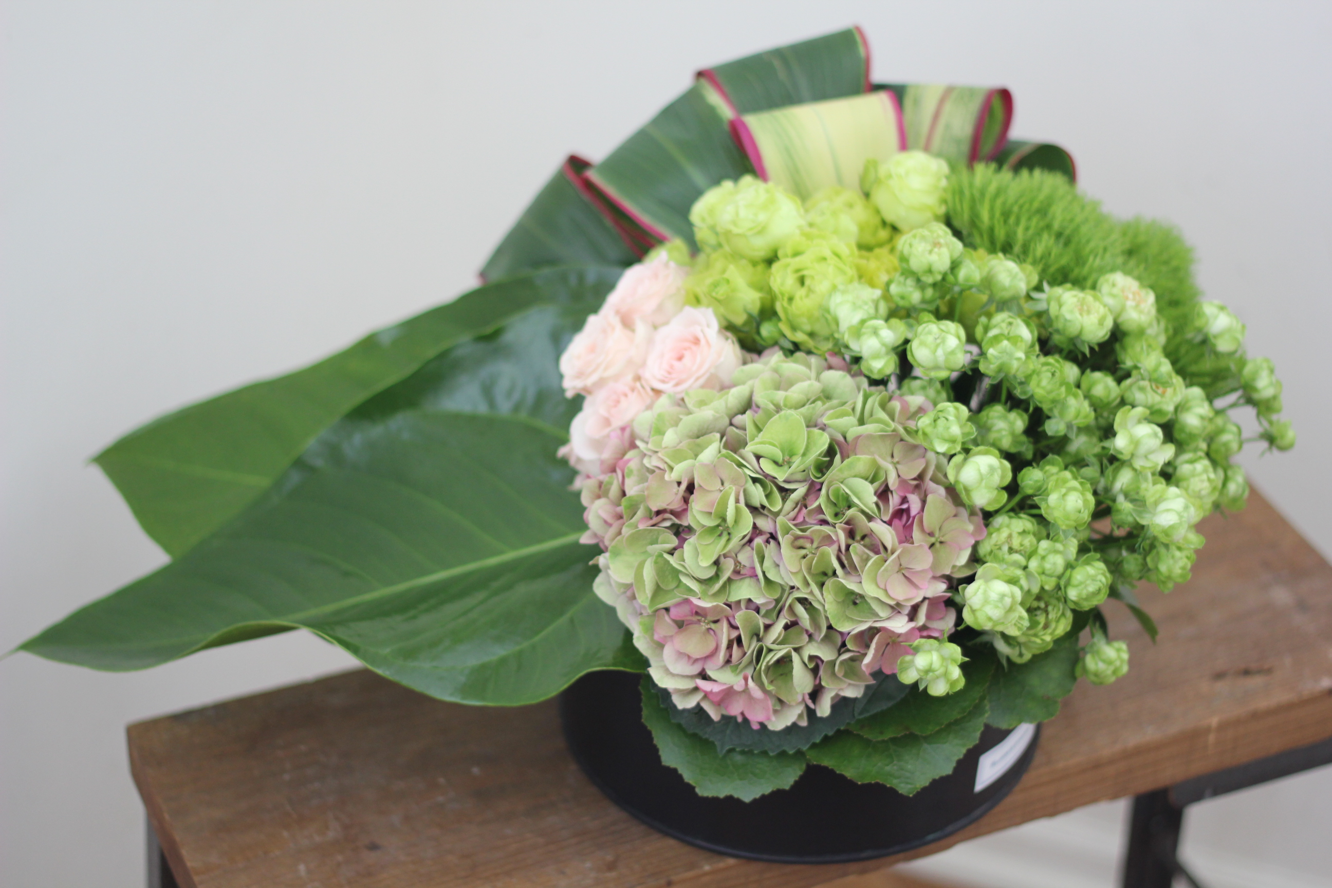 【季節のフラワーアレンジメント】ローラウンド10000