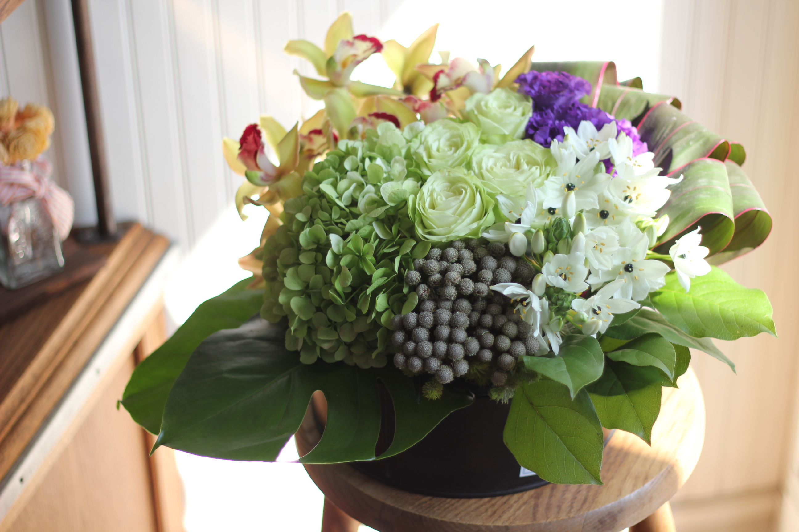 【季節のフラワーアレンジメント】ローラウンド10000