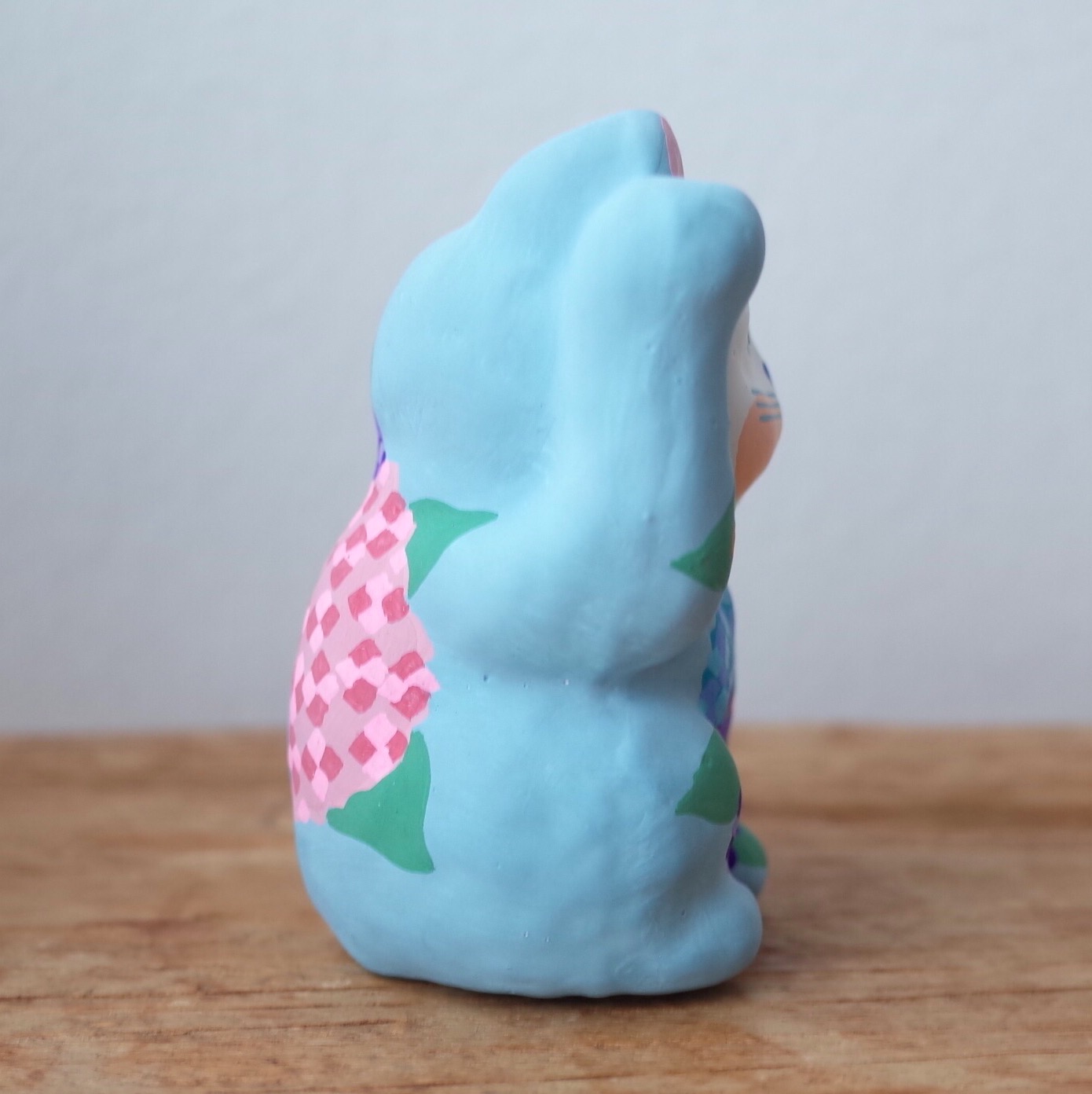 招き猫 8号サイズ 水色　紫陽花柄