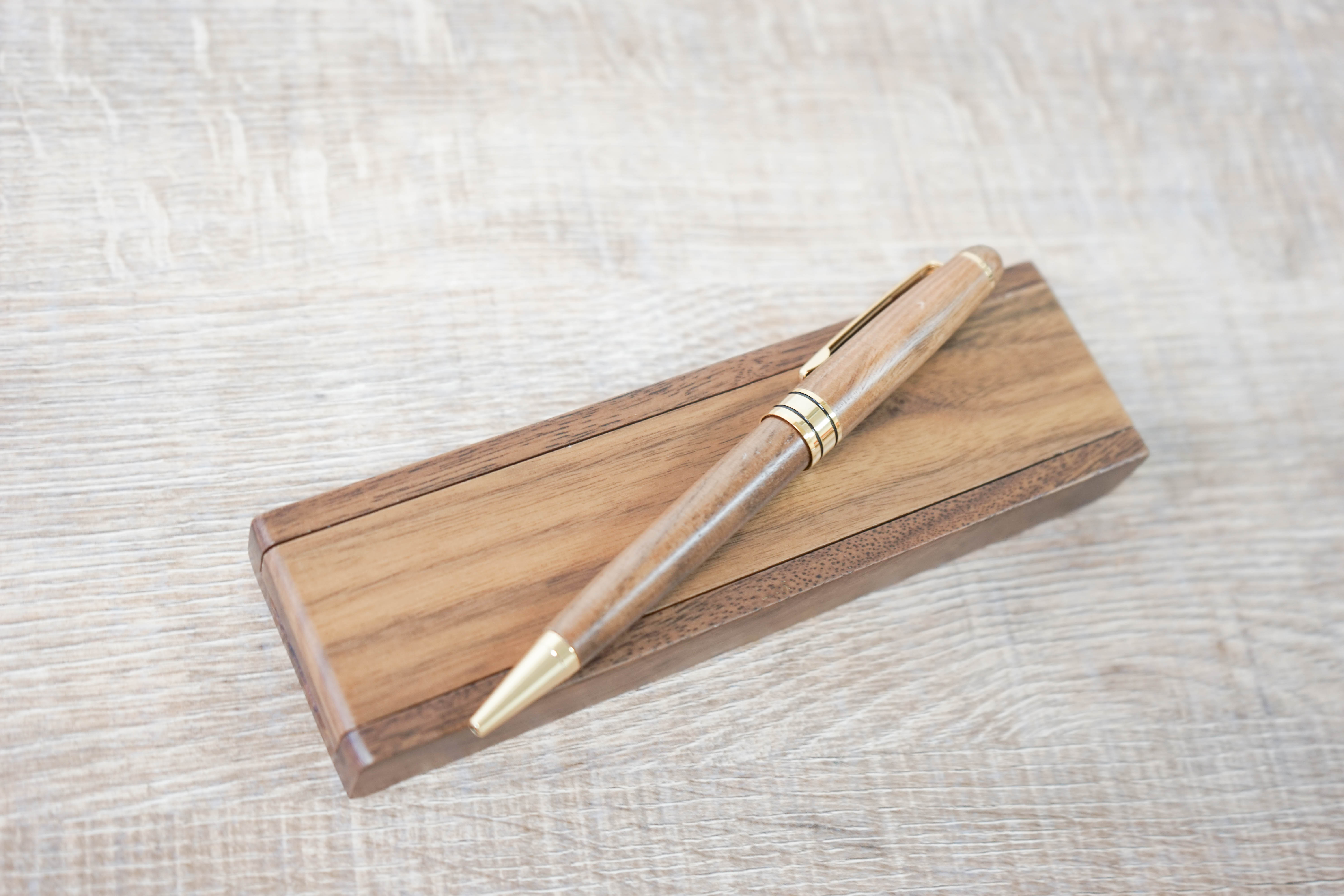 名前入れ　木製　ボールペン 万年筆