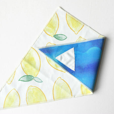 fukeru-眼鏡が拭けるハンカチ-沖縄やちむん-三角形