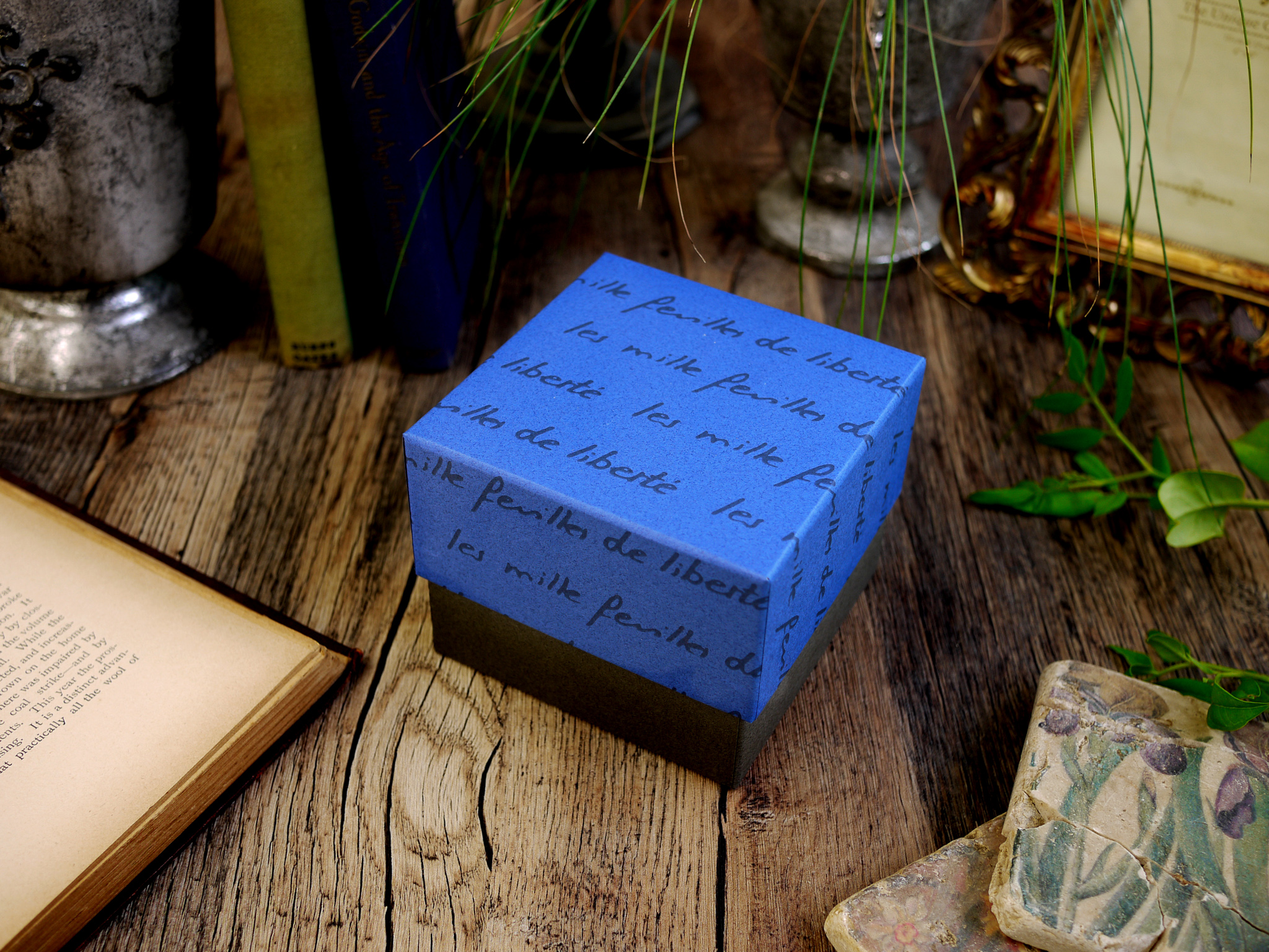 ボックスプリザーブドフラワー S