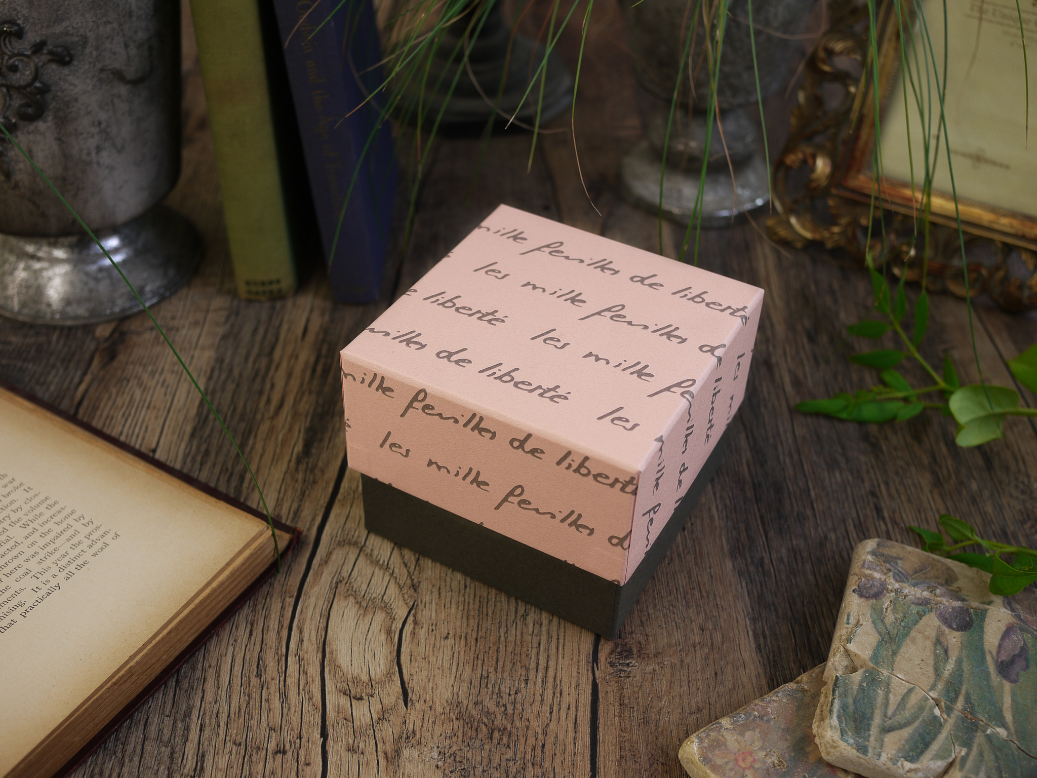 ボックスプリザーブドフラワー S