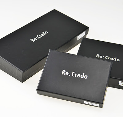 二つ折り札入れ