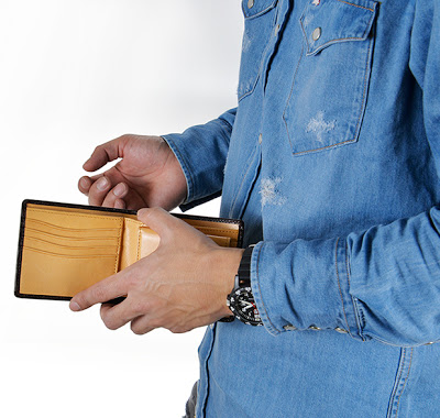 二つ折り札入れ