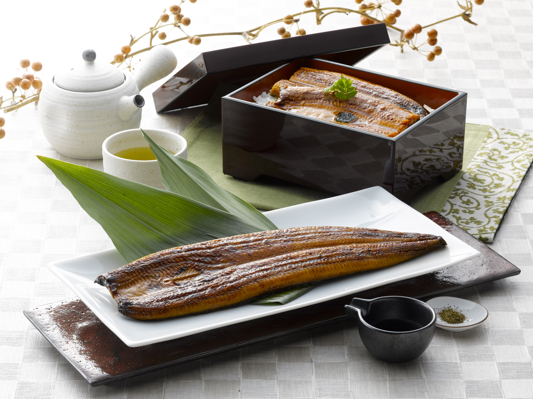 愛知県産うなぎの特製長蒲焼　UNI-122