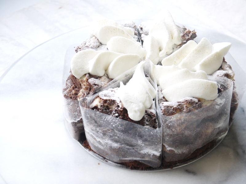 じゅわりとろける濃密半熟ガトークラシック 15㎝ (6名様用) 誕生日 ギフト 結婚祝 出産祝 無添加 お菓子【クリスマス 2025 早割 お取り寄せ  誕生日ケーキ メディア掲載店】