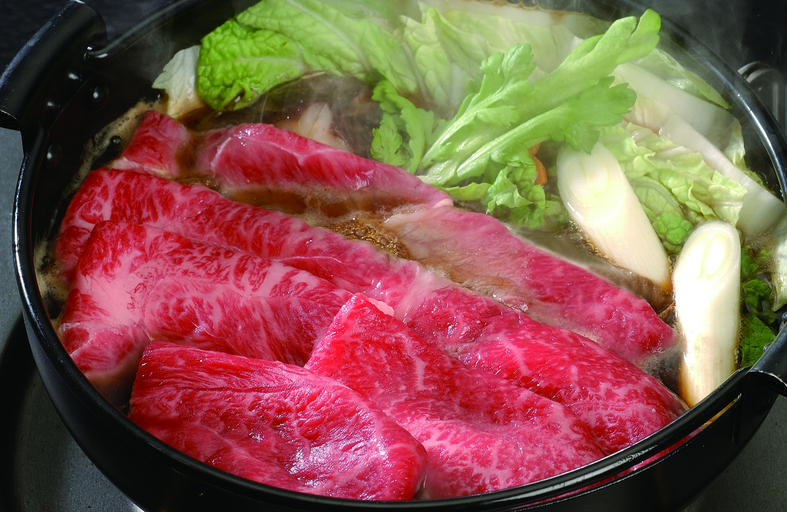 滋賀近江「松喜屋」　近江牛すきやき