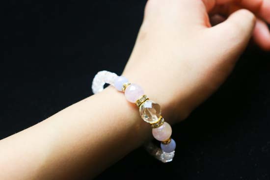 クリスタルブレスレット-デザイン３