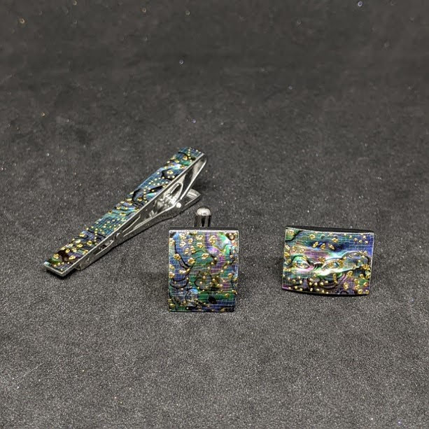 本あわび黒螺鈿・鮫菊散らし小紋・本金箔 の画像