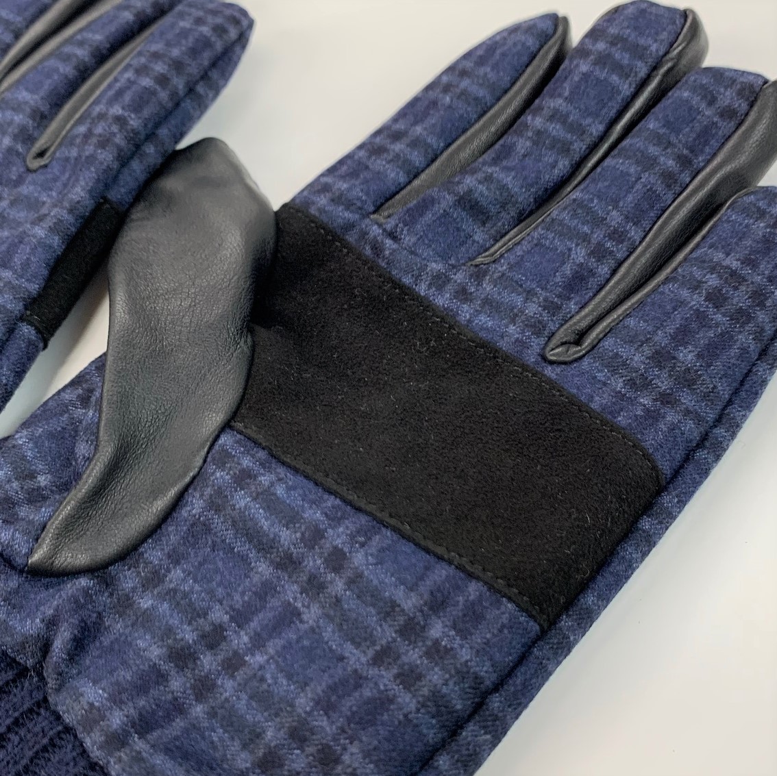 CANONICO生地使用　メンズグローブ(人差し指側面タッチパネル対応)