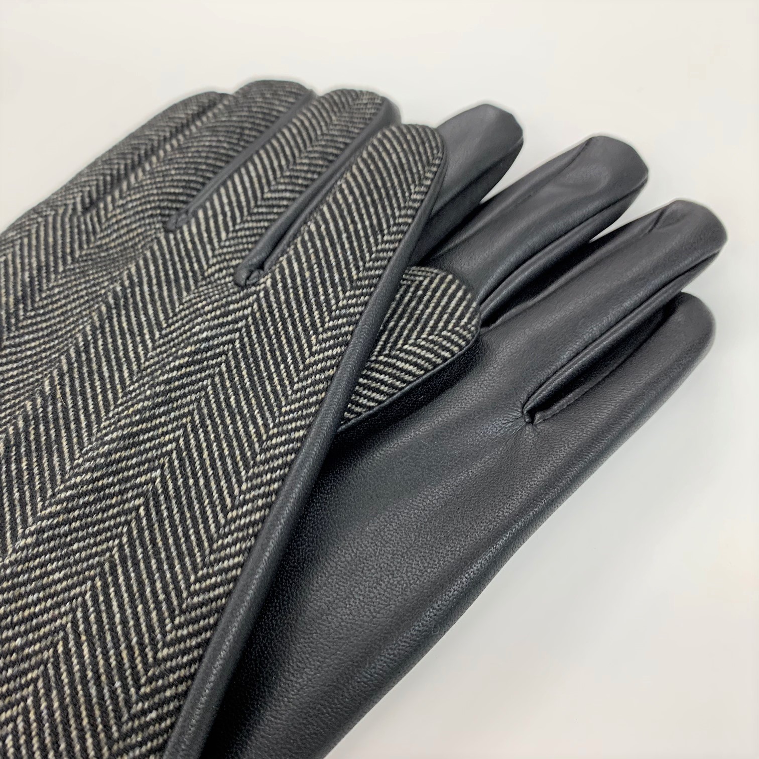 メンズグローブ (人差し指側面タッチパネル対応）