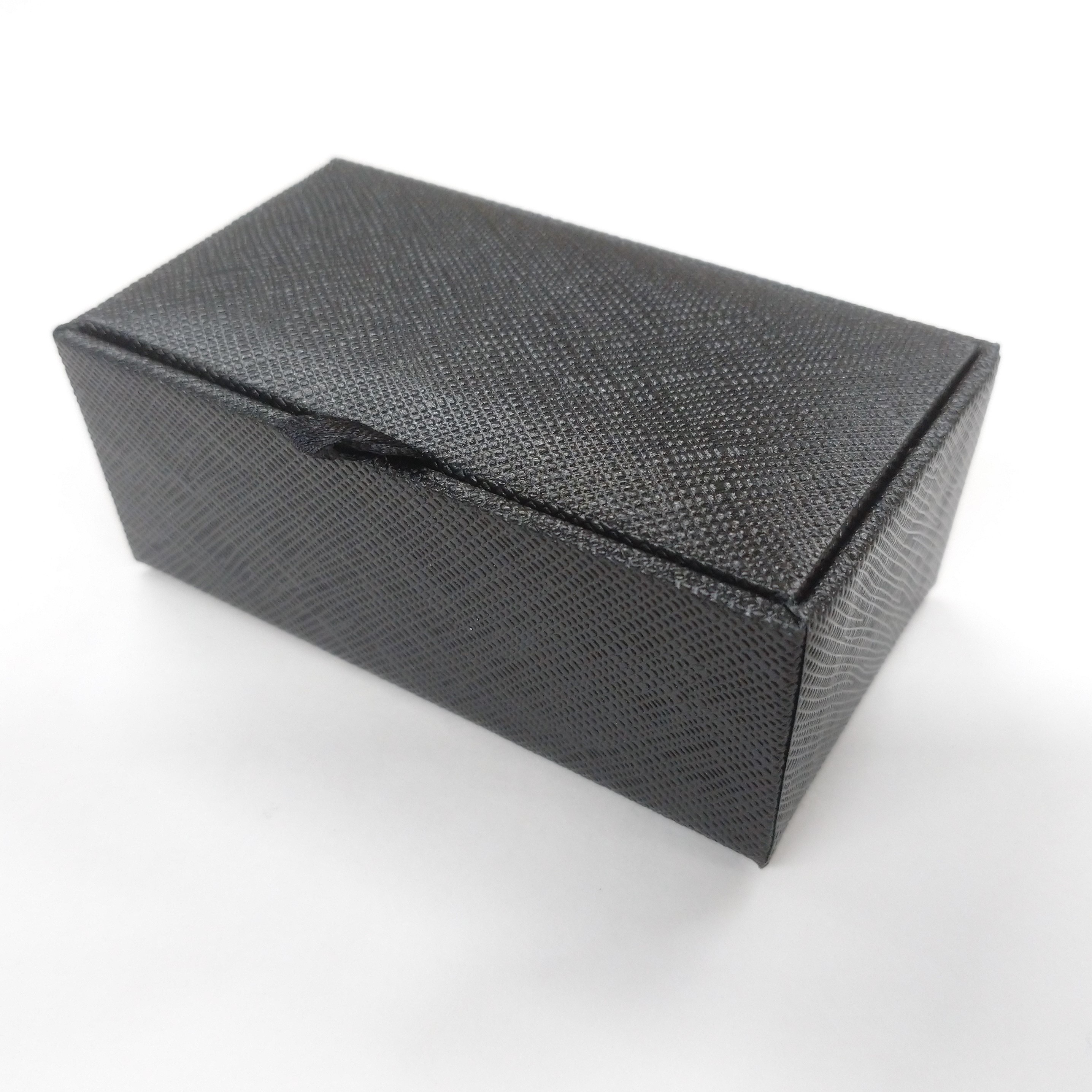 メタリックタイバー