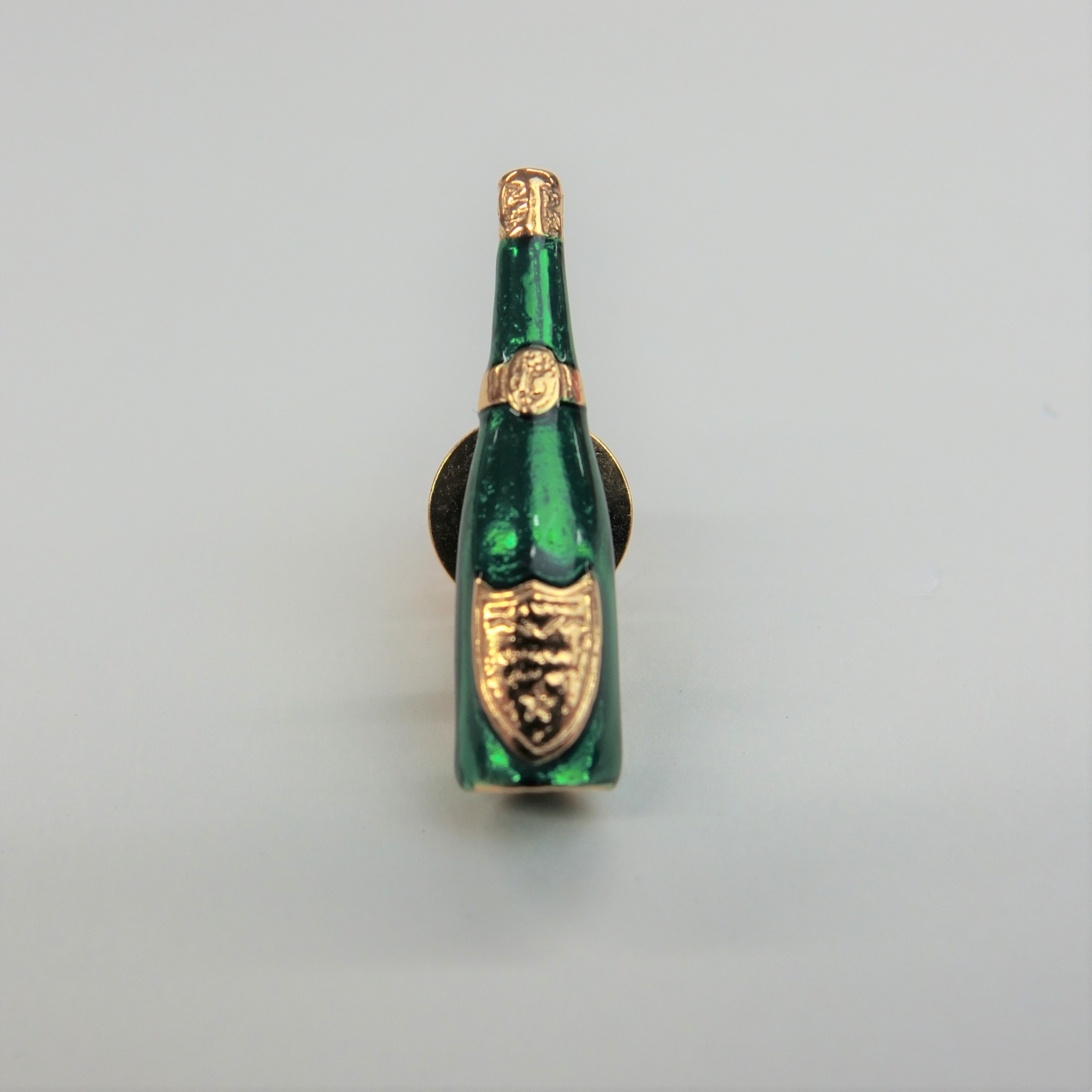 ワインボトル　ピンズ