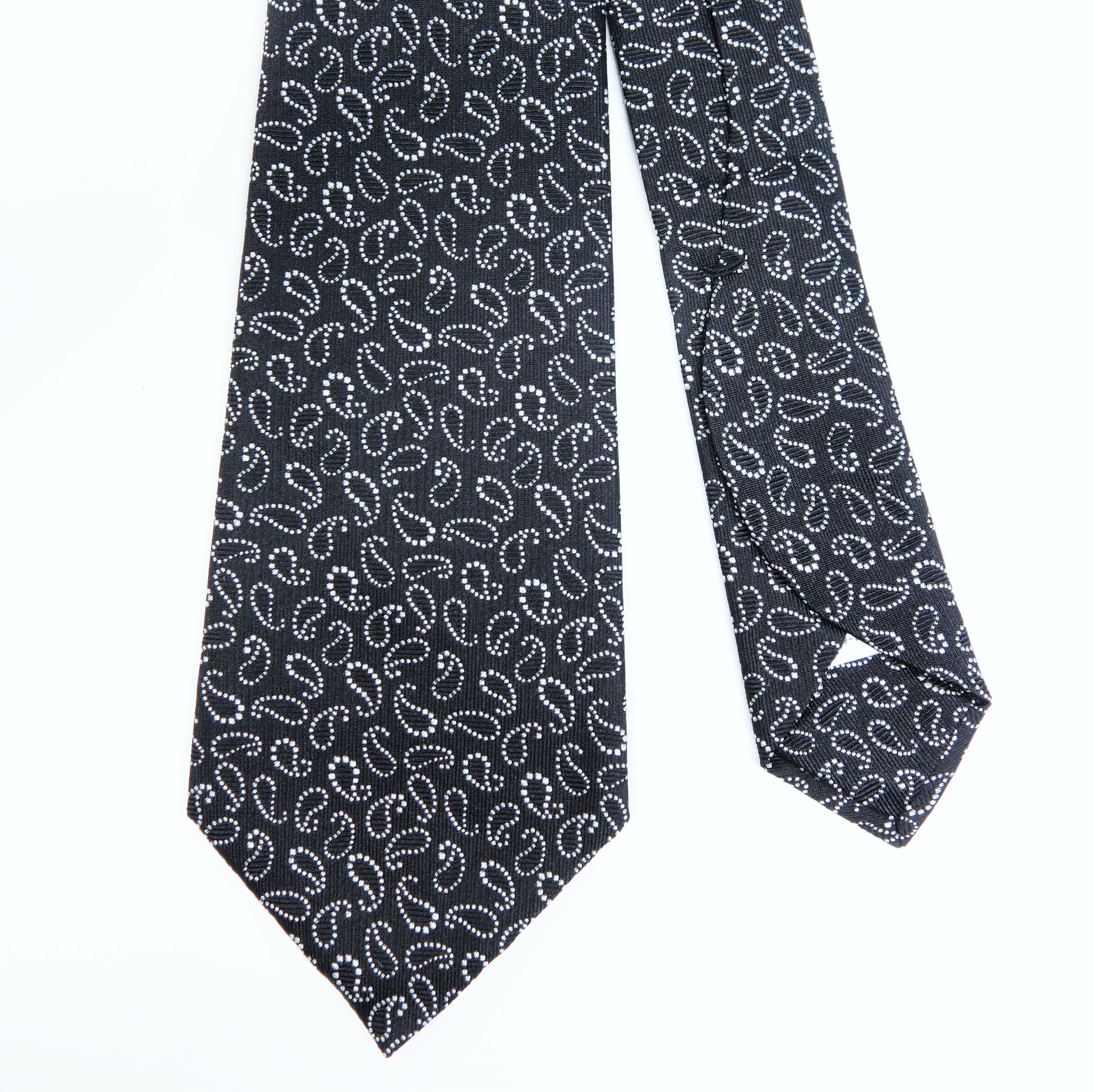 イタリア製ネクタイ　スカラップ仕立て