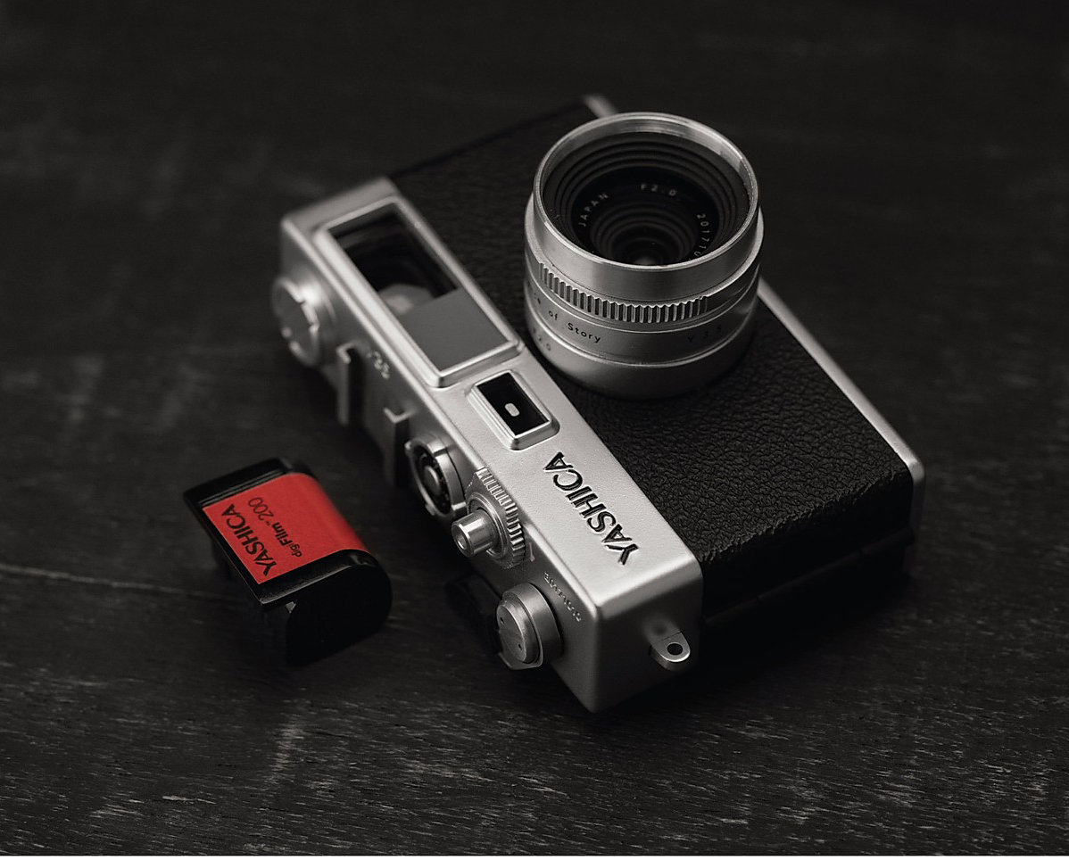 YASHICA Y35 With digiFilm 200