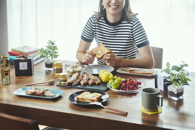 国産レンゲ生蜂蜜