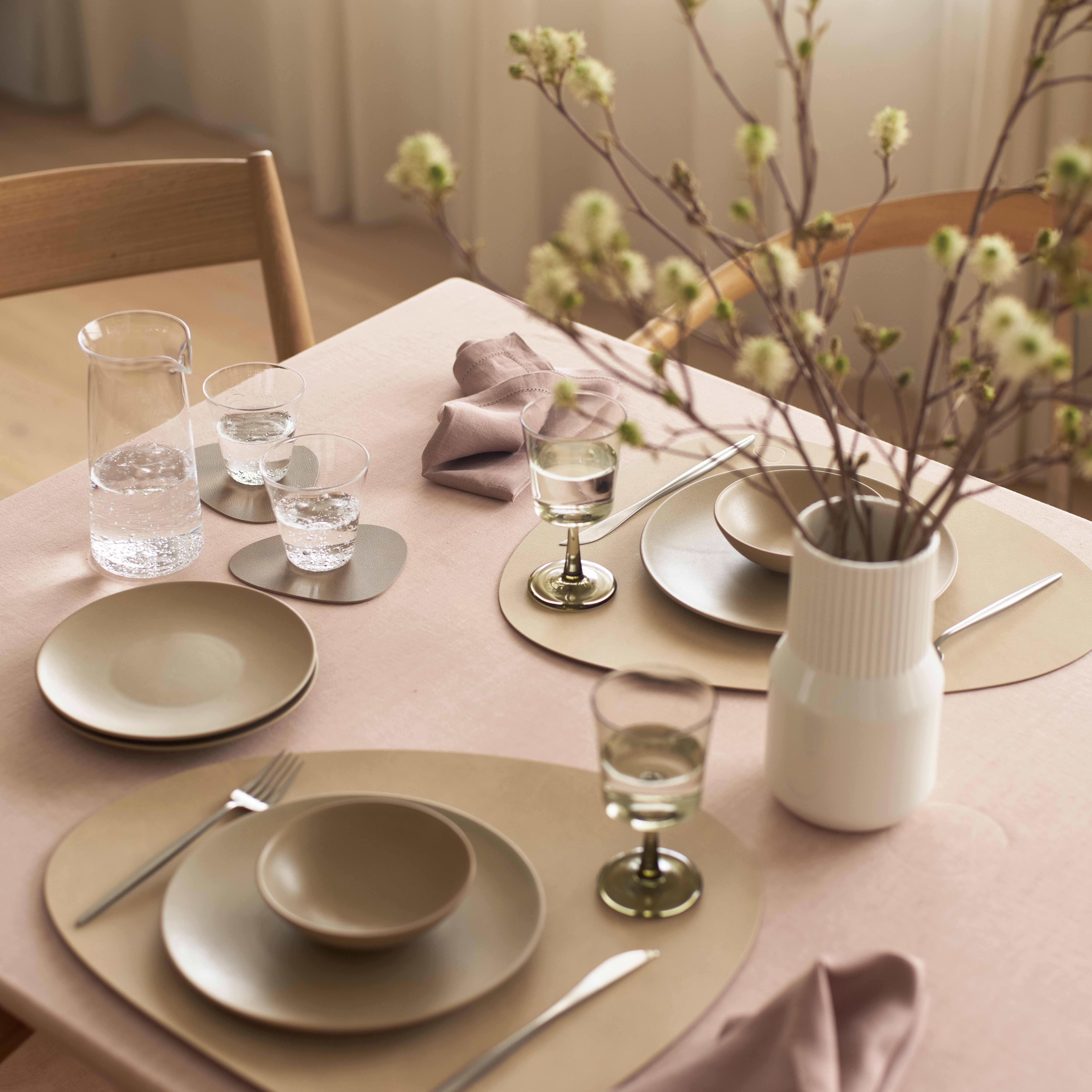 ギフトカタログ　ニューハウン（BOX付き）