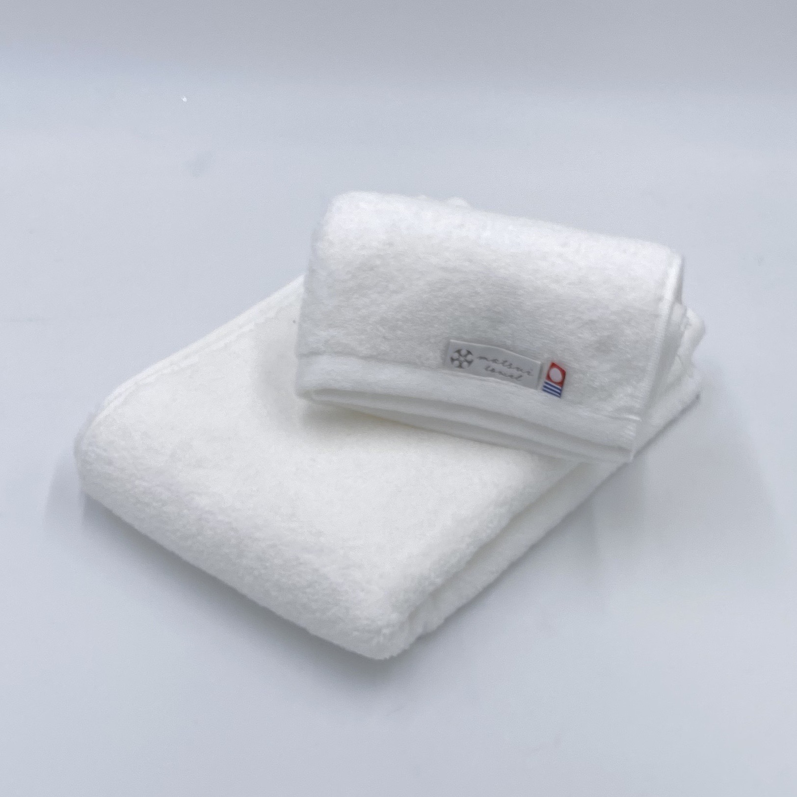 ボーテ バスタオル1枚・フェイスタオル1枚（同色セット）