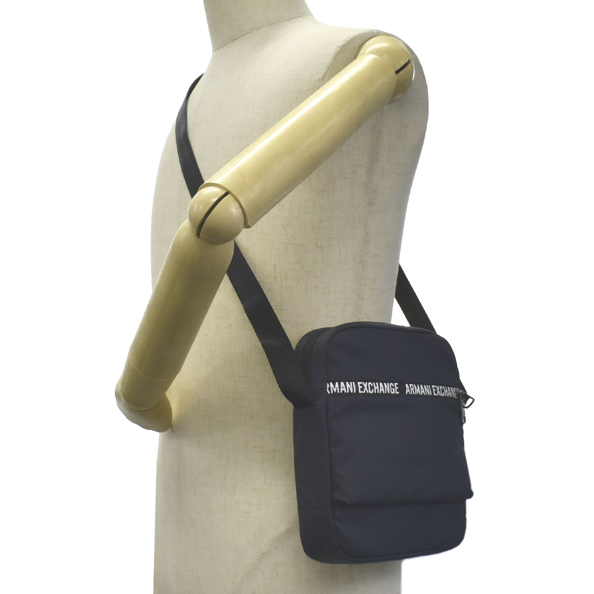 アルマーニEX 952271 0A830 00020 ショルダー BK