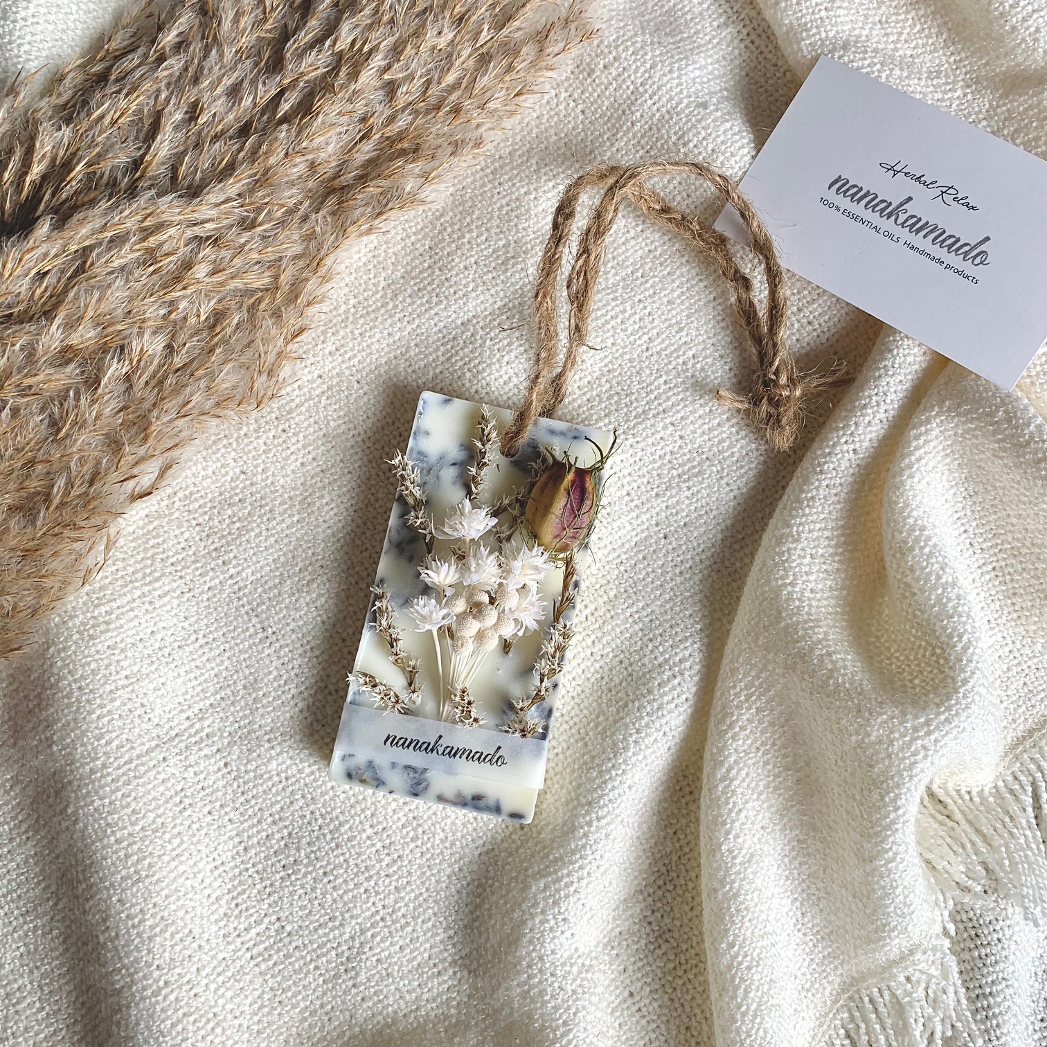 タタリカ×ミニコーンフラワーのアロマワックスサシェ（レクタングル型）