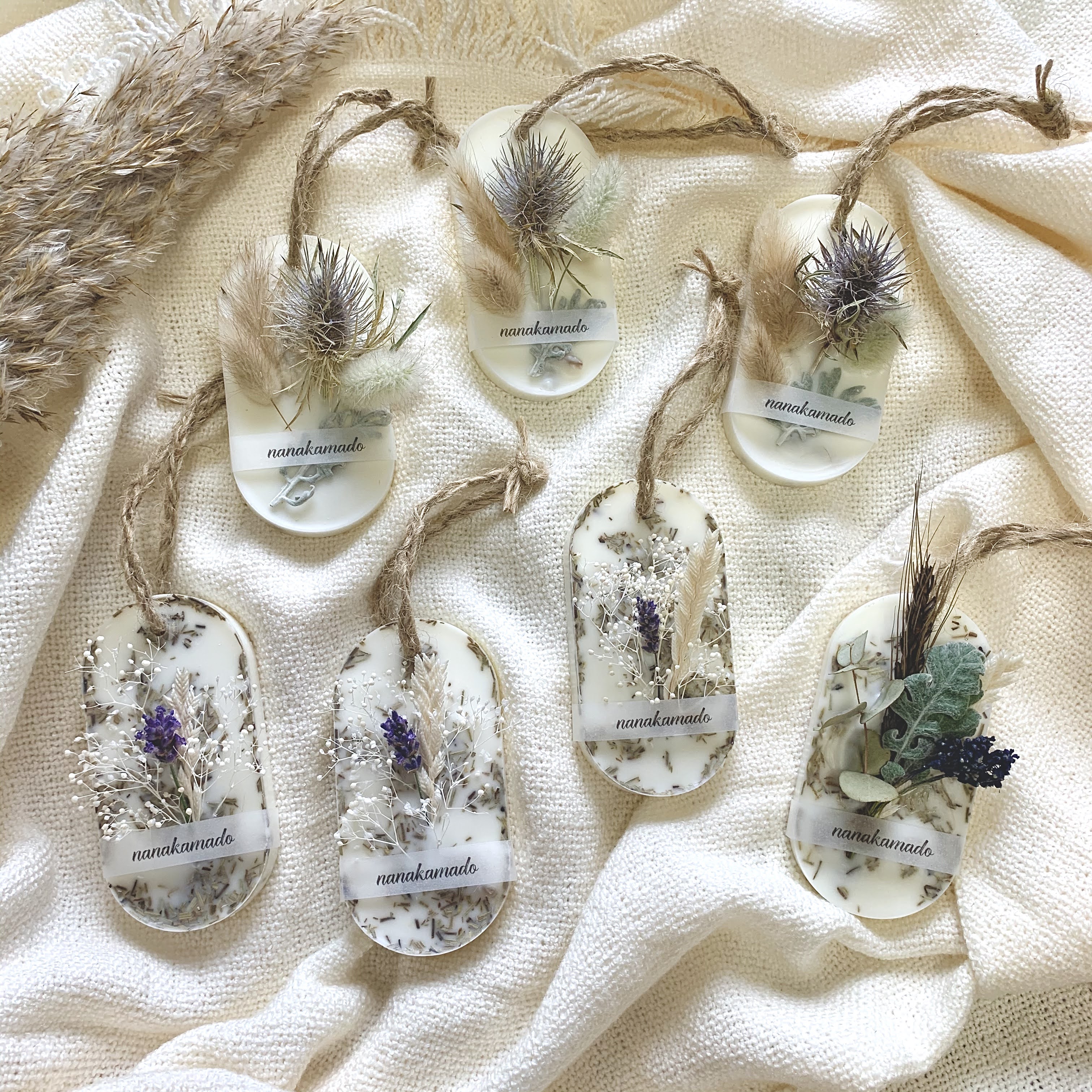 ラベンダー×ローズマリーのアロマワックスサシェ（オーバル型）