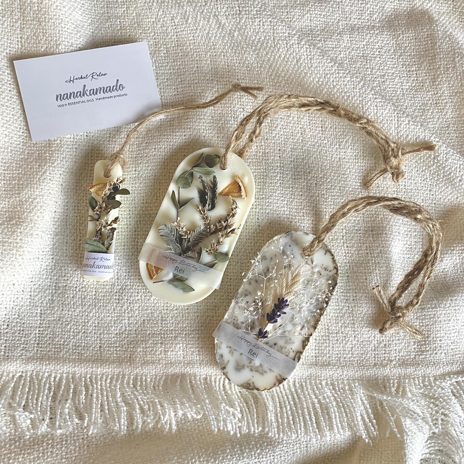 ラベンダー×ローズマリーのアロマワックスサシェ（オーバル型）