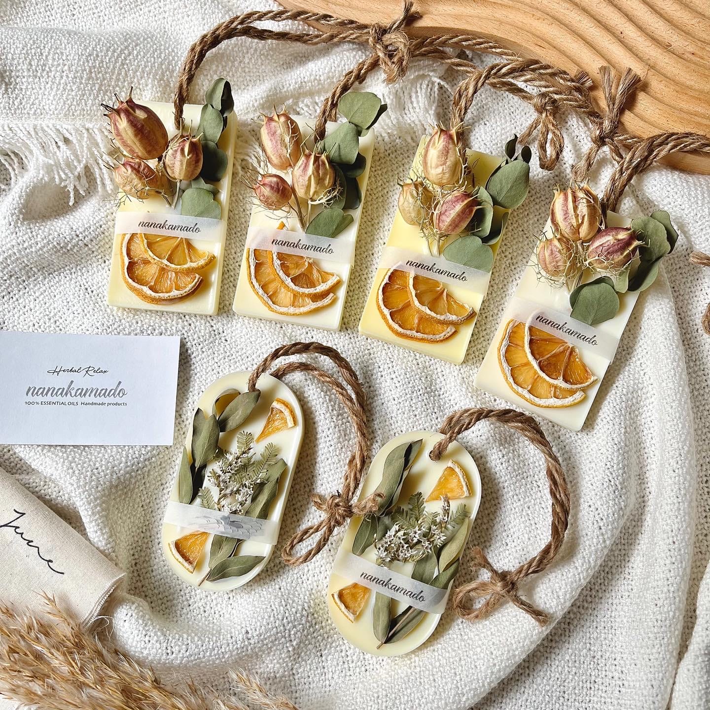 クリームベース・ドライレモン×フーセンポピーのアロマワックスサシェ（レクタングル型）