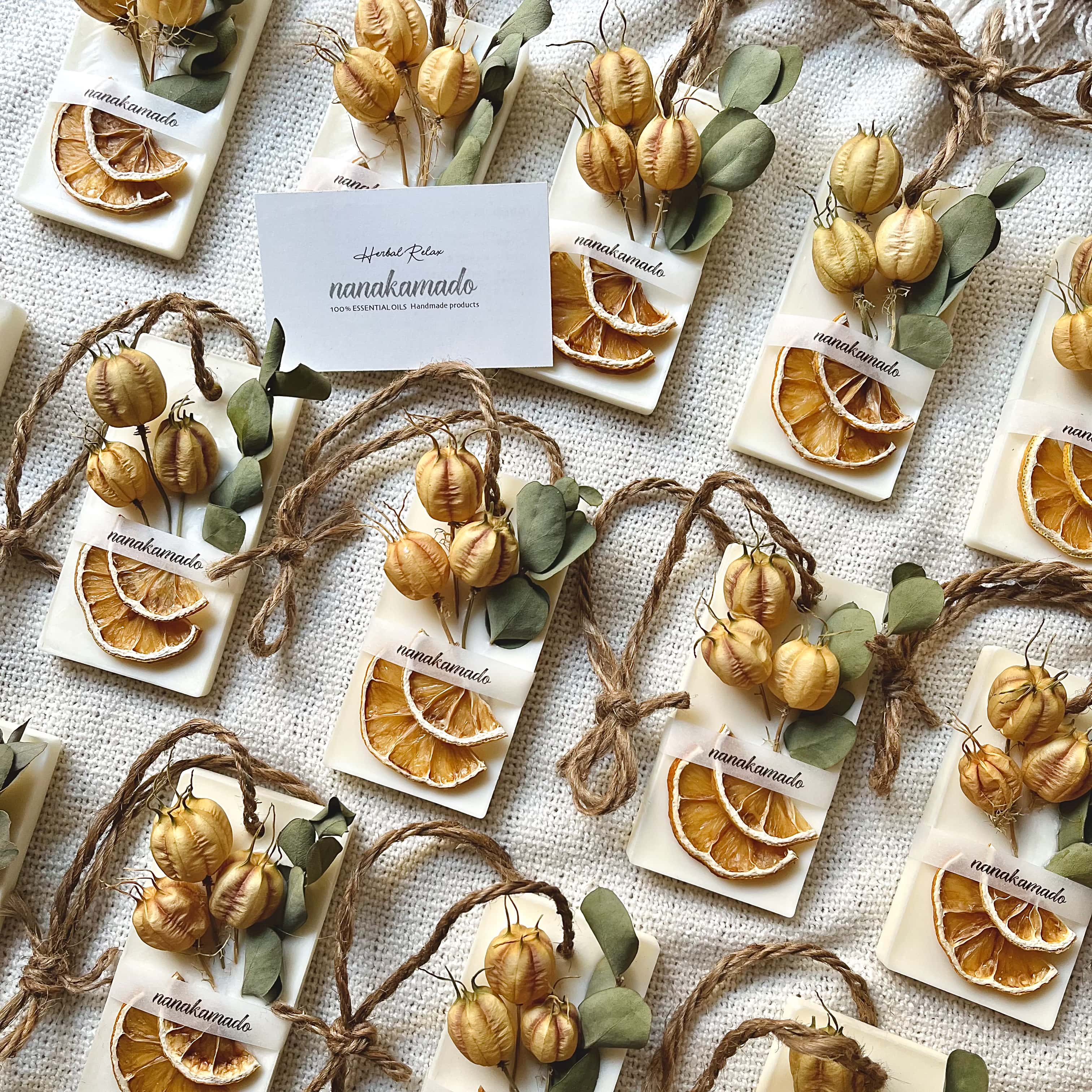 クリームベース・ドライレモン×フーセンポピーのアロマワックスサシェ（レクタングル型）