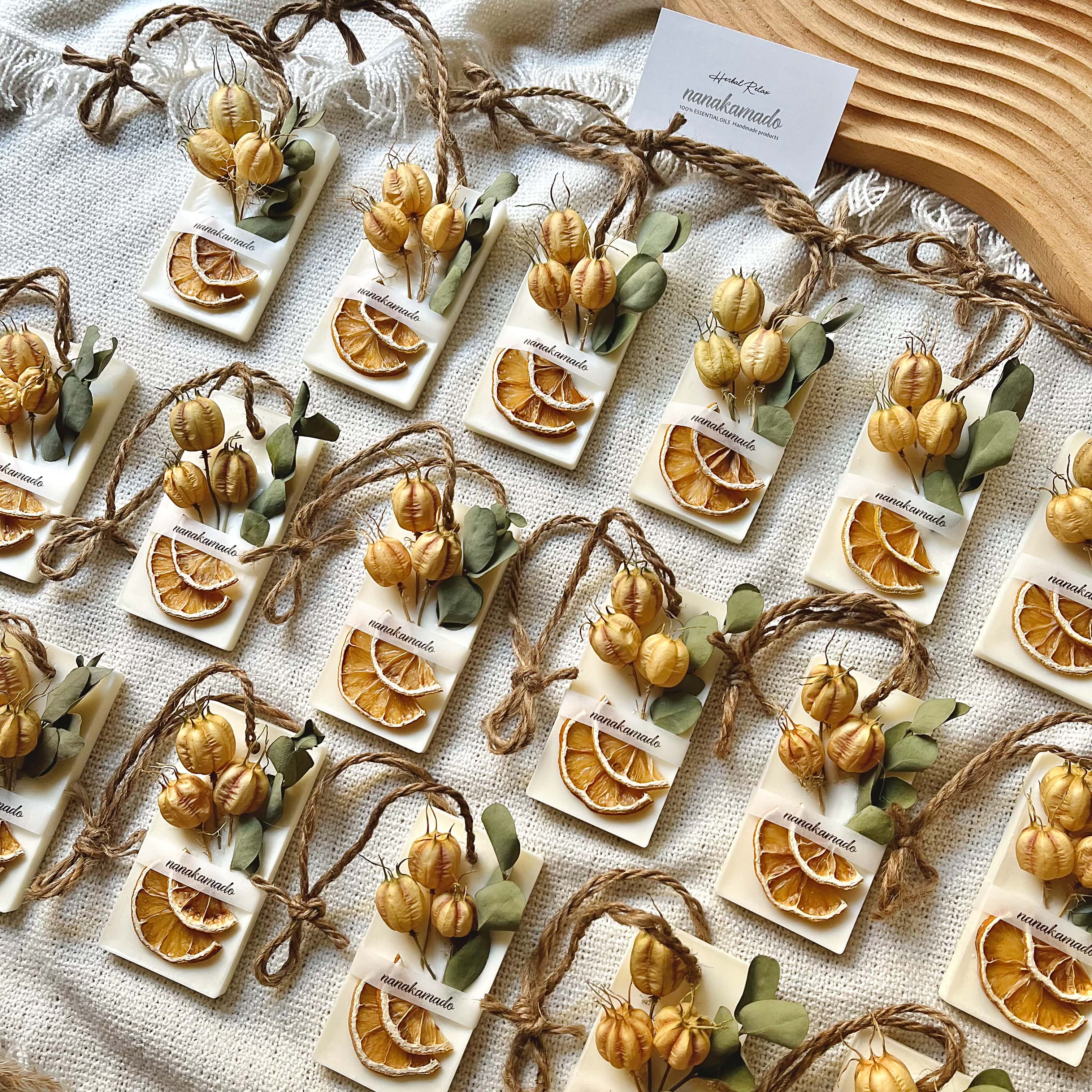 クリームベース・ドライレモン×フーセンポピーのアロマワックスサシェ（レクタングル型）